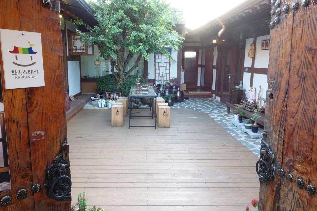 Inyeon Hanok Guesthouse Jeonju Luaran gambar