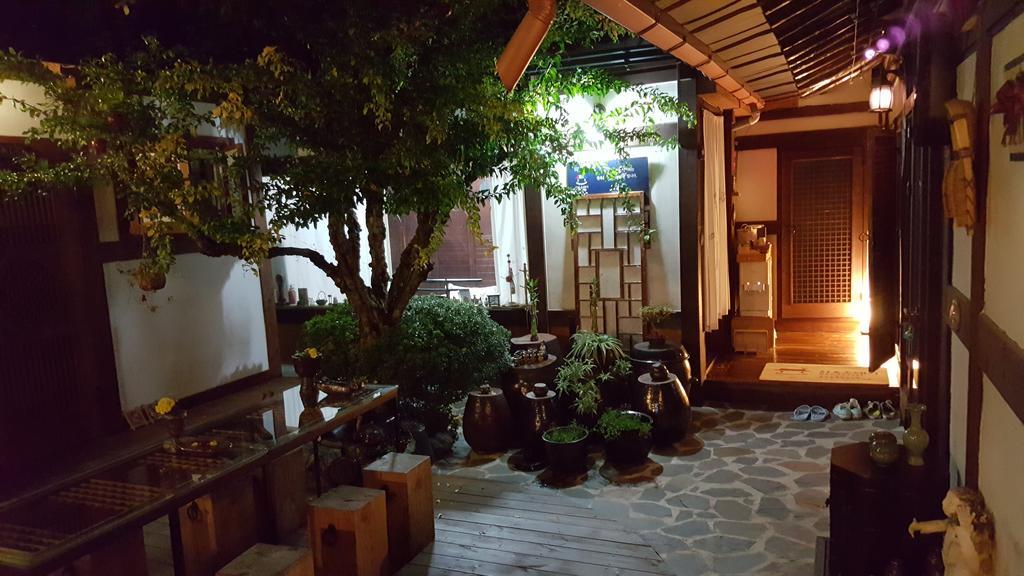 Inyeon Hanok Guesthouse Jeonju Luaran gambar