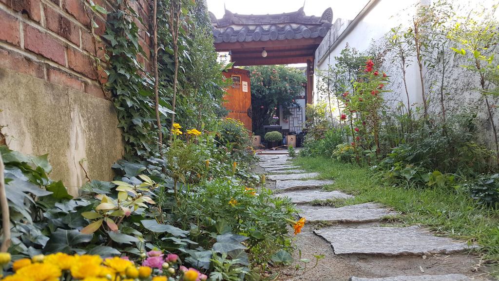 Inyeon Hanok Guesthouse Jeonju Luaran gambar