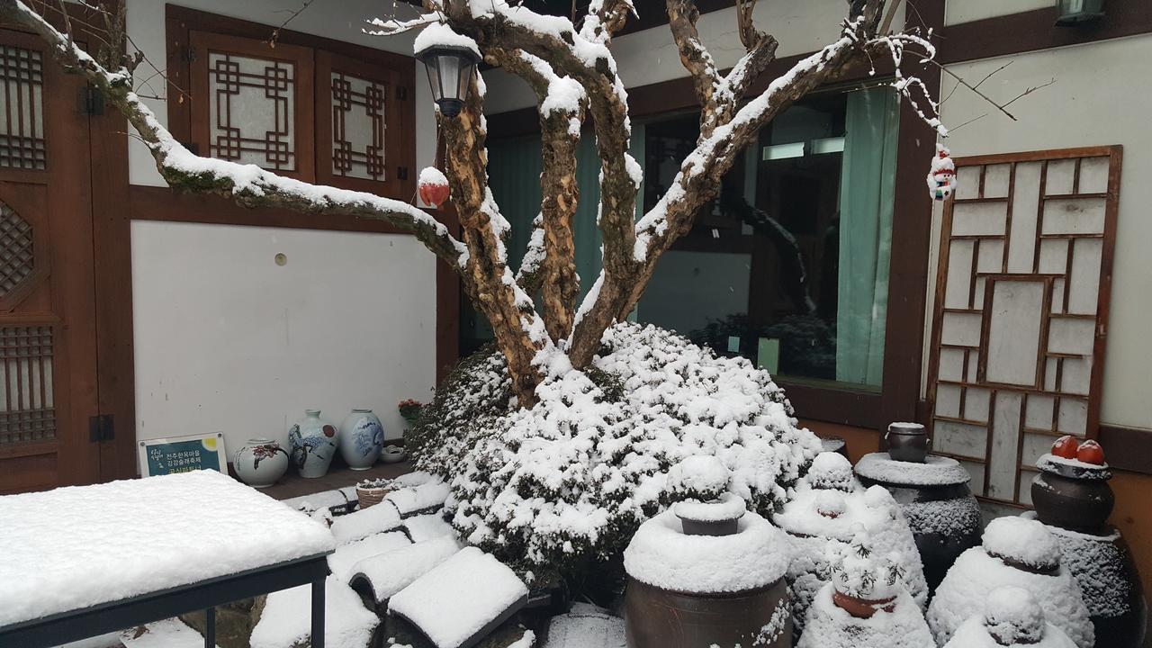 Inyeon Hanok Guesthouse Jeonju Luaran gambar